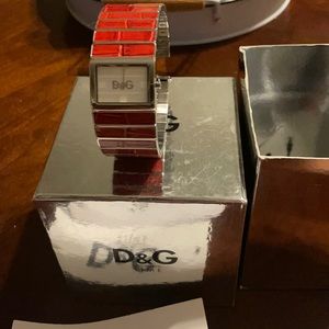 Dolce and Cabbana watch needs battery